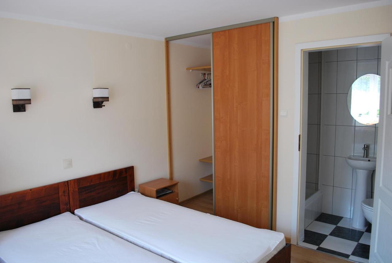 Pokoje Goscinne Beata Wisełka Exterior foto